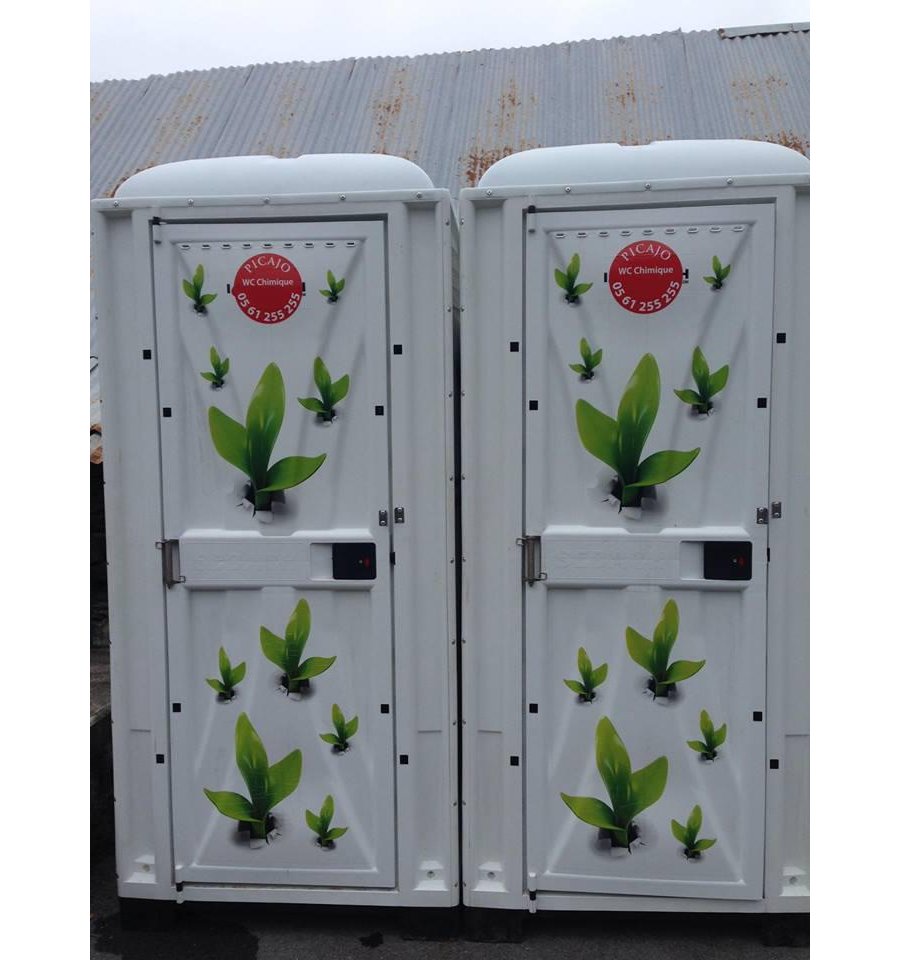 ﻿Toilette chimique mobile à Saint-Lary